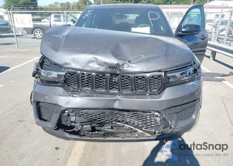 2025 Jeep Grand Cherokee Altitude X 4X4 z USA, uszkodzony, nr VIN 1C4RJHAG2SC302857